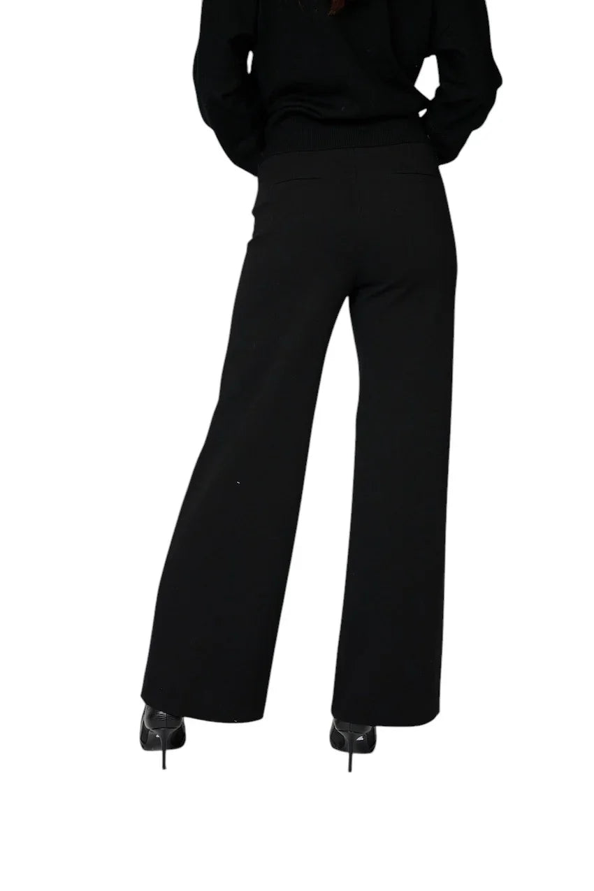 Zwarte wijde pantalon voor dames met hoge hakken